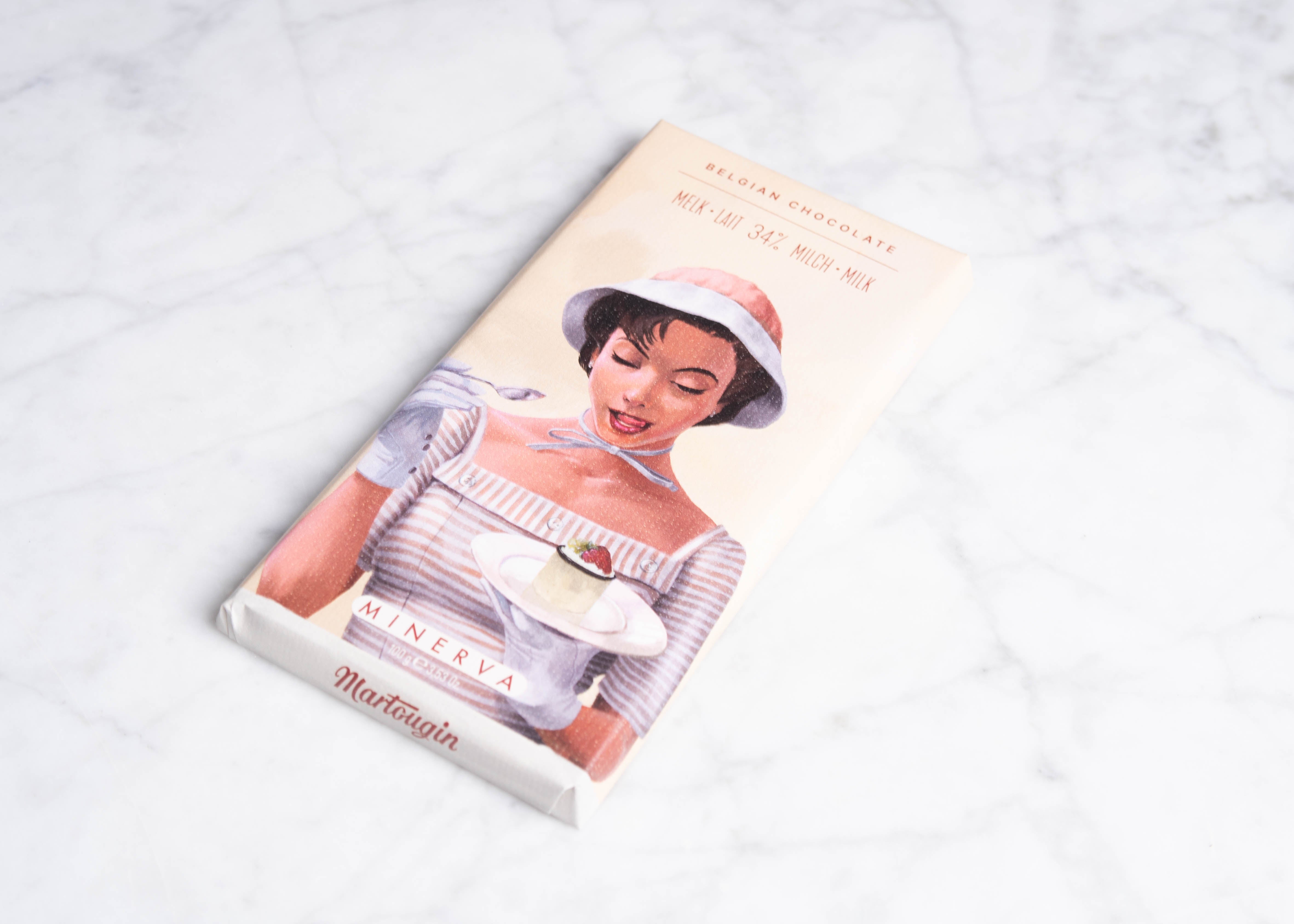 Minerva melkchocoladereep dame met dessert