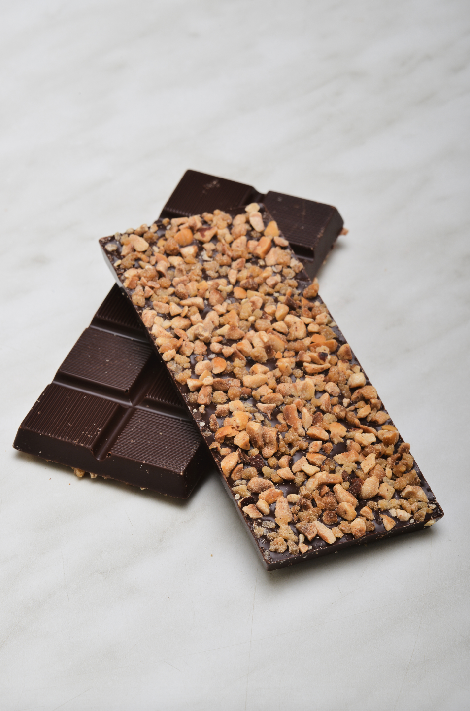 Chocoladereep met topping: brésilienne - pure chocolade 45g (uit collectie)