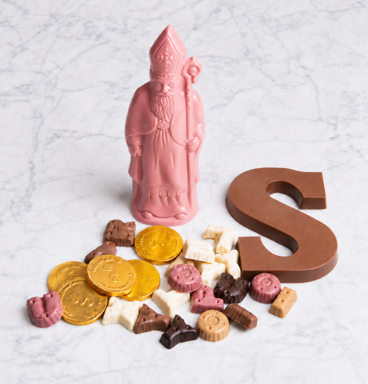 Sinterklaaspakket 6 met Ruby Sinterklaas en letter A