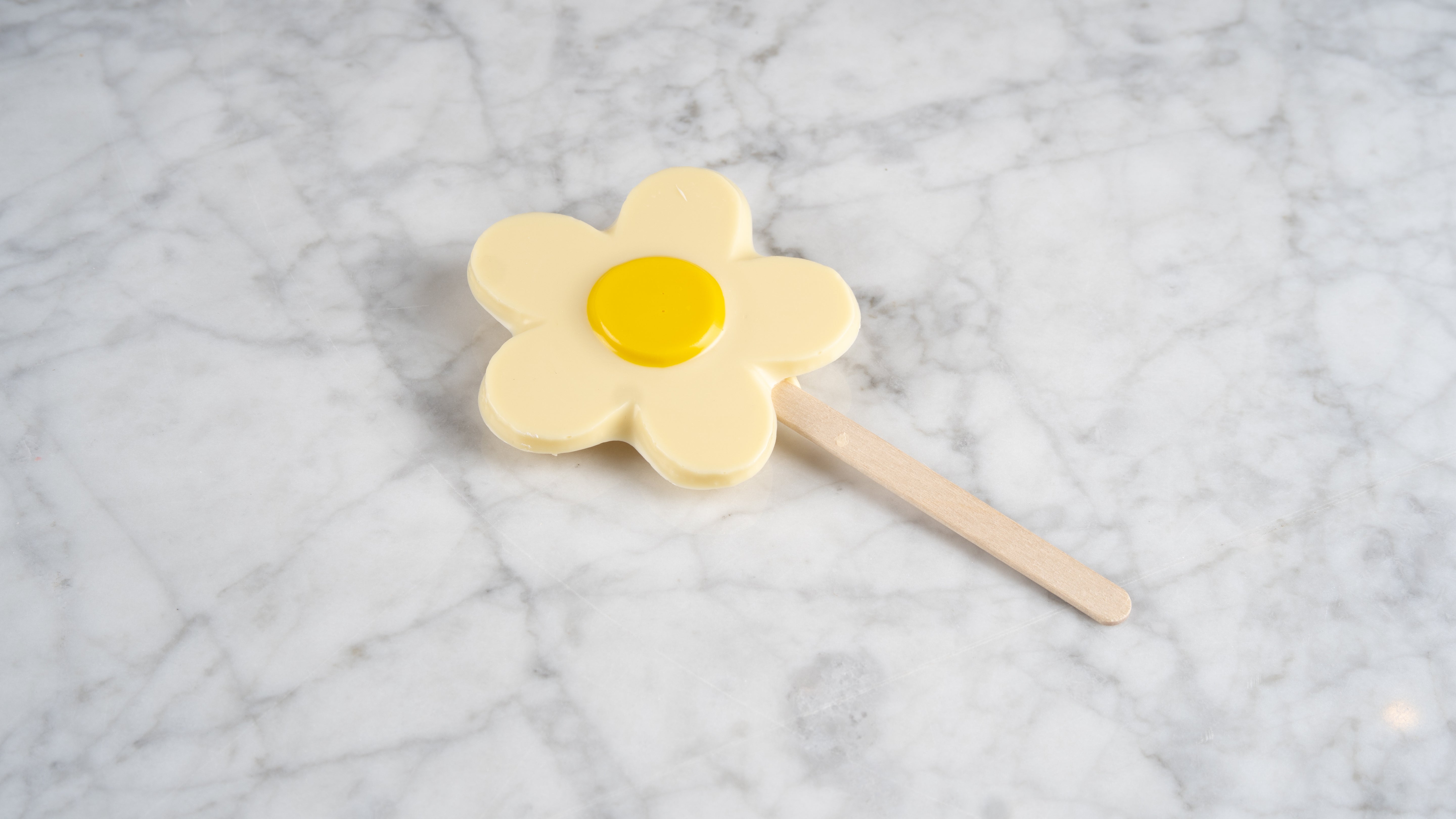 Flower on a stick - small