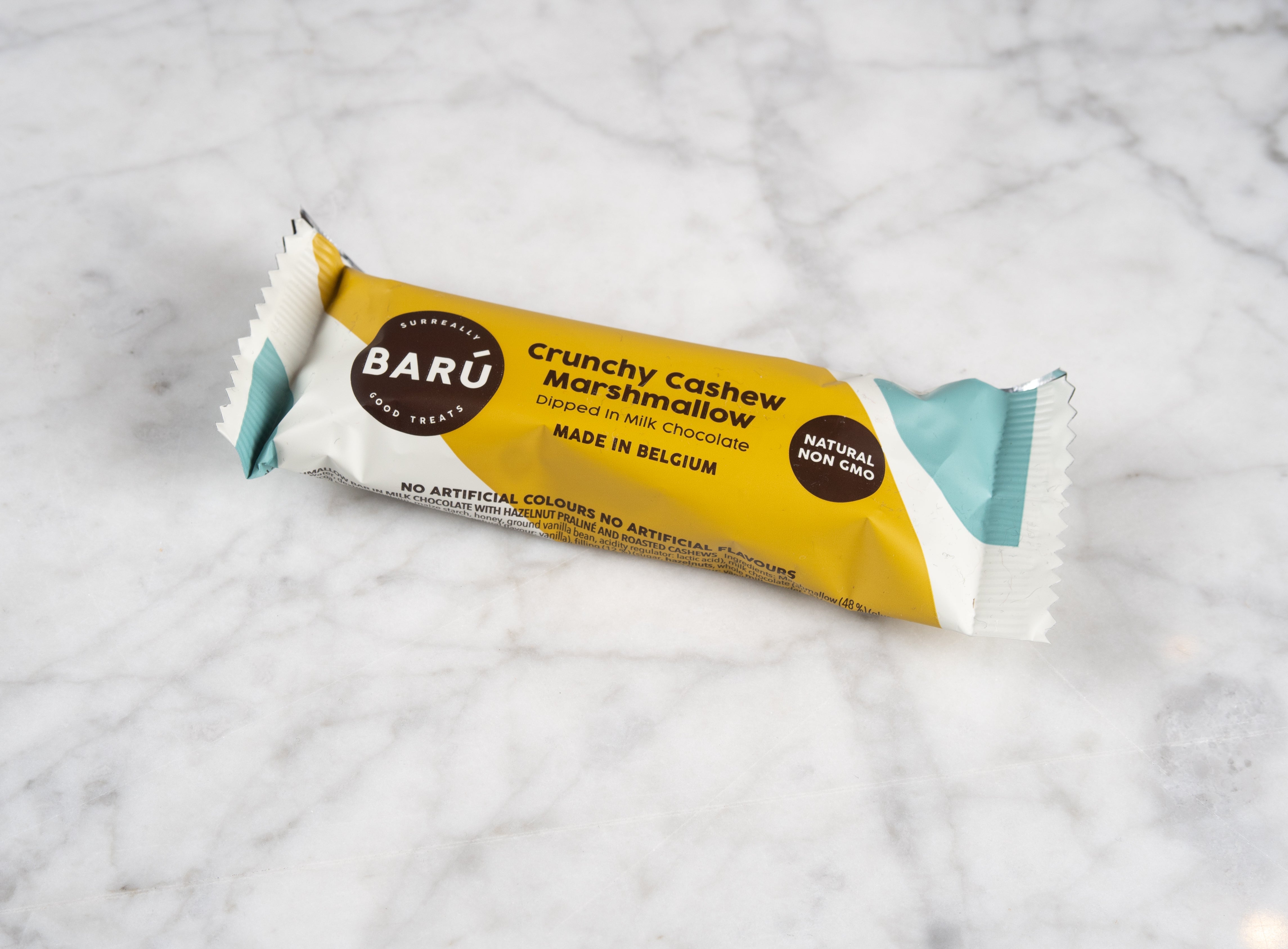Marshmallow bar: milk chocolate crunchy cashew