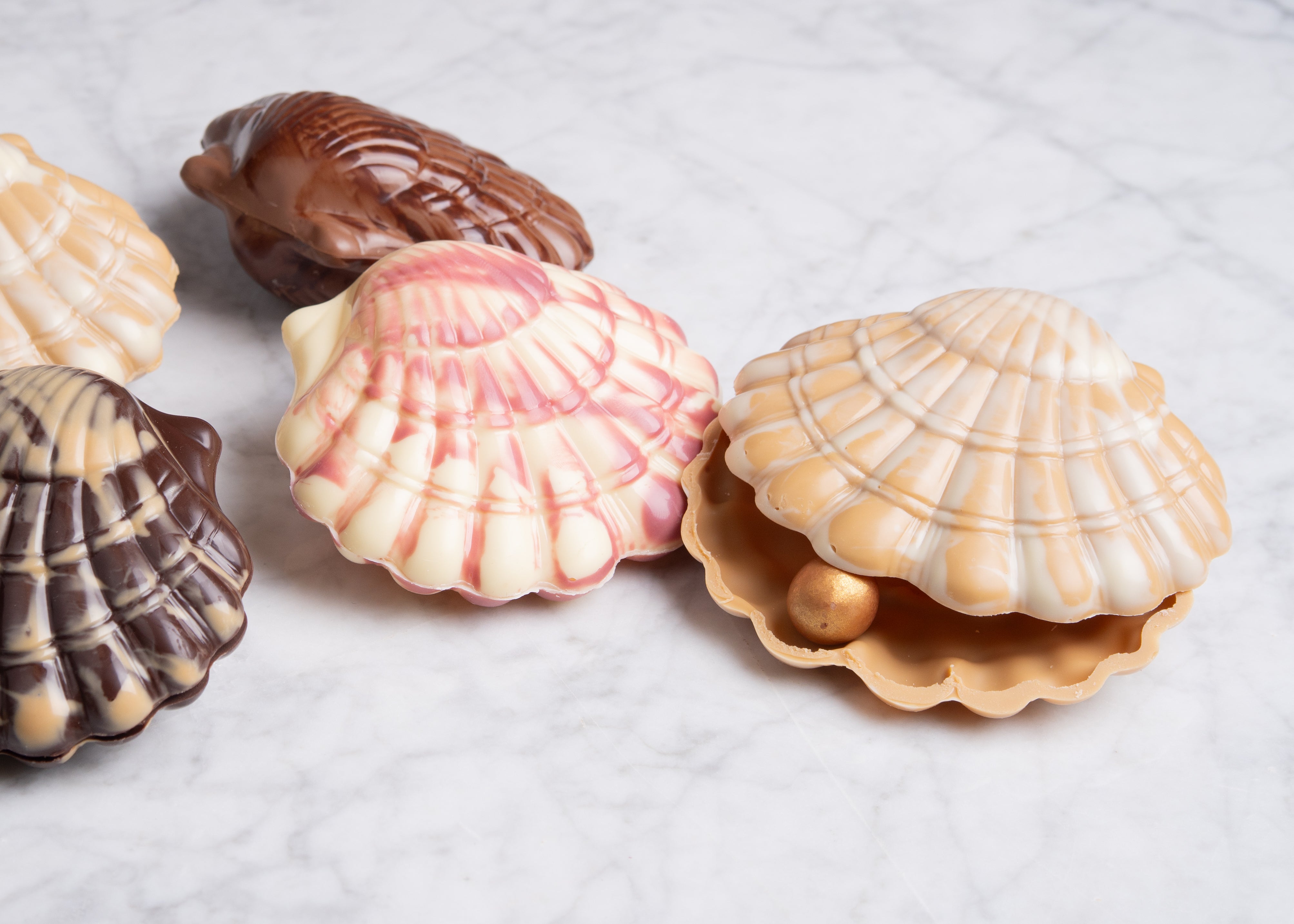 Chocolade schelp - witte & ruby chocolade
