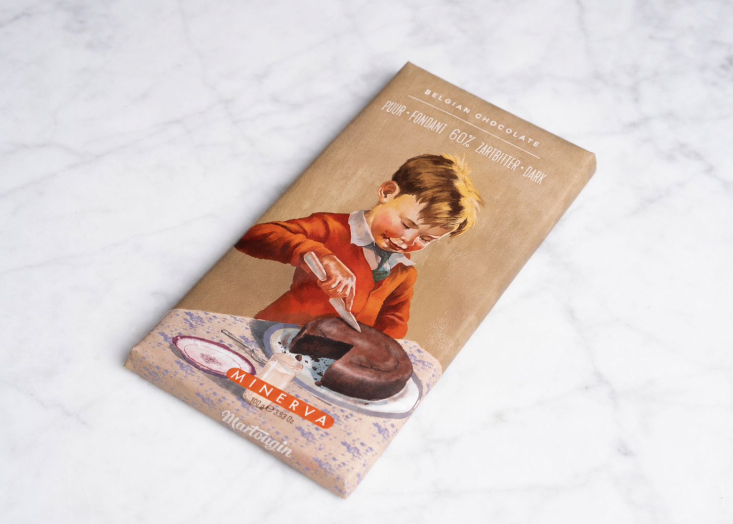 Minerva pure chocoladereep jongen met cake