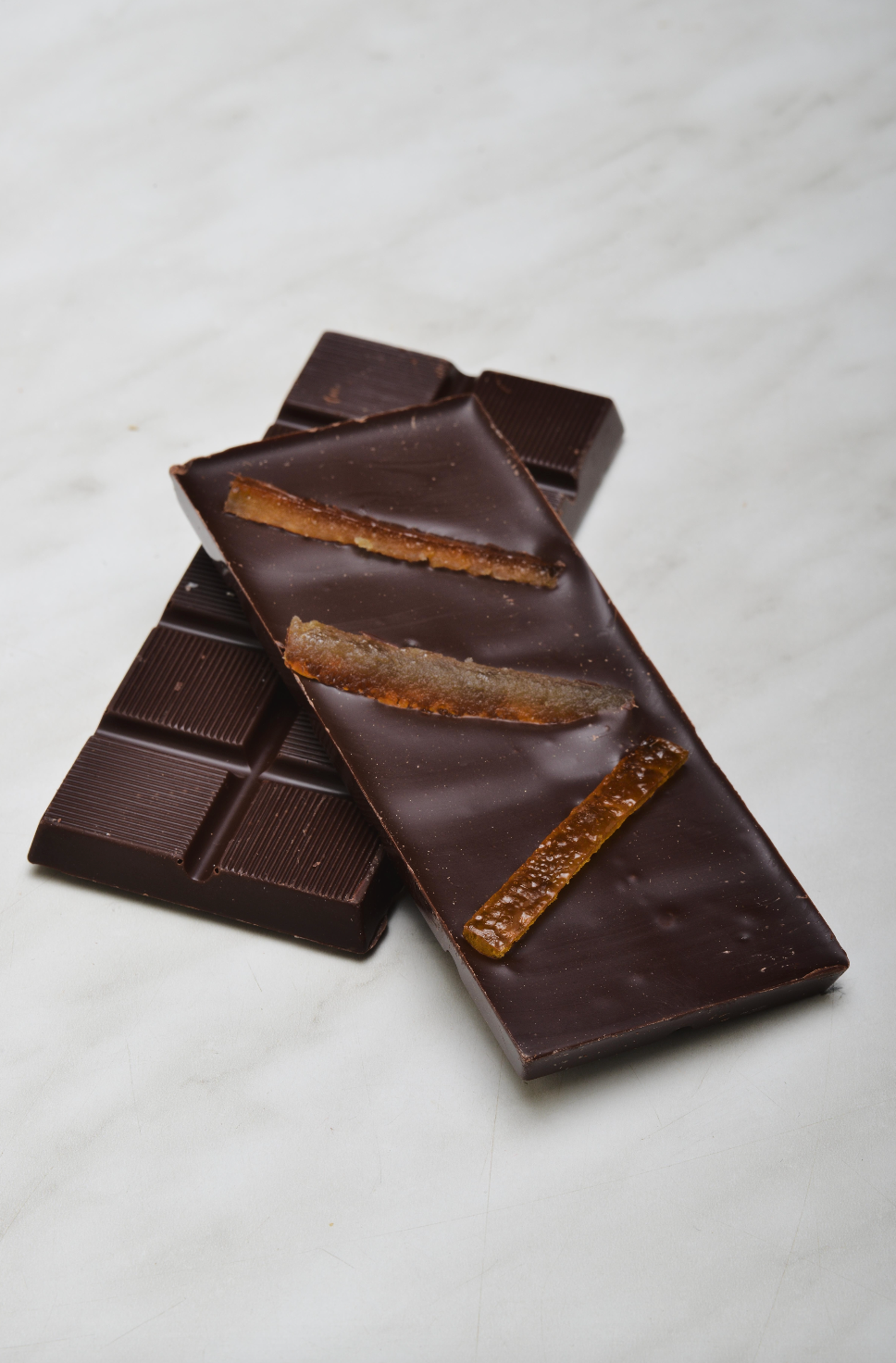 Chocoladereep met topping: orangette - pure chocolade 45g (uit collectie)