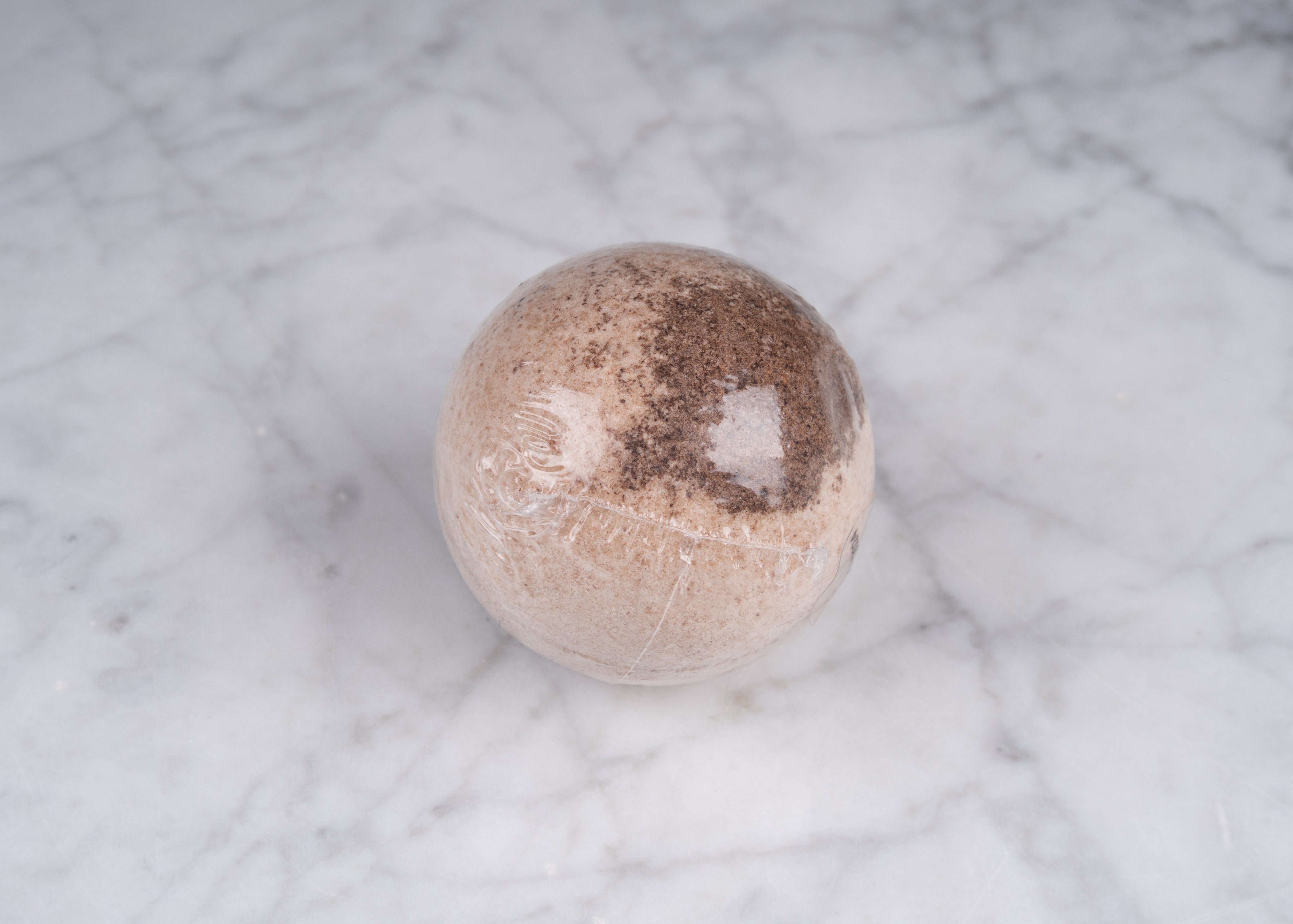 Bubble bath bomb